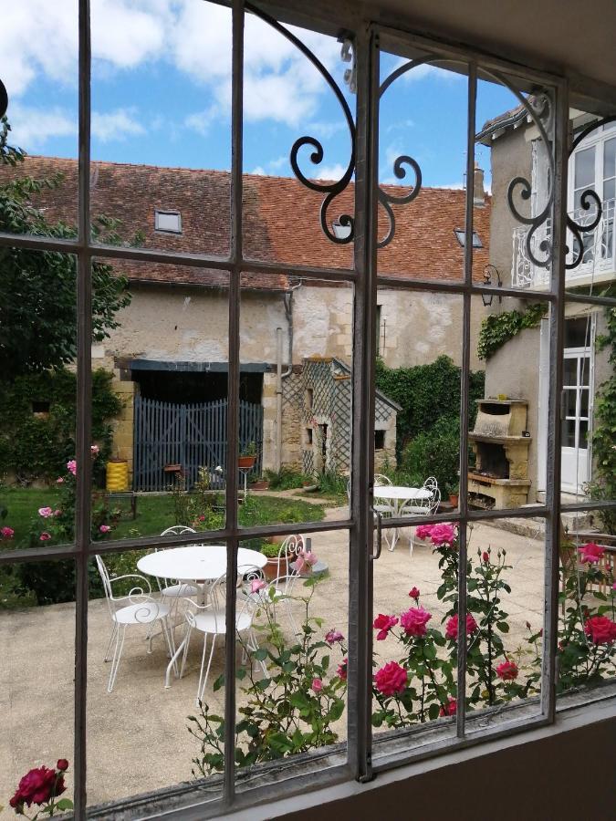 Le Relais Des Roses- Chambres D'Hotes Vatan 外观 照片