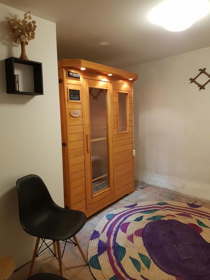 Le Relais Des Roses- Chambres D'Hotes Vatan 外观 照片