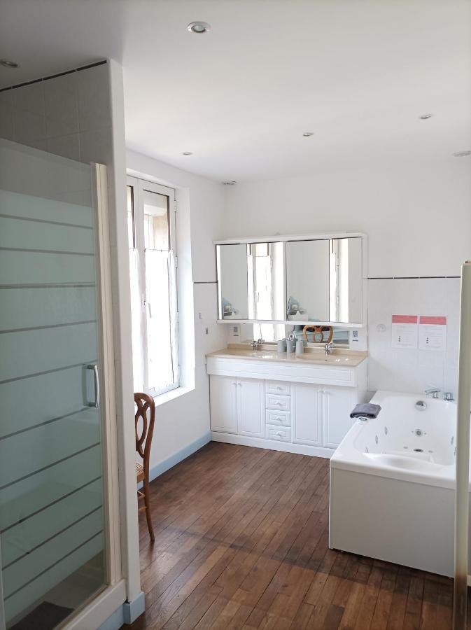 Le Relais Des Roses- Chambres D'Hotes Vatan 外观 照片