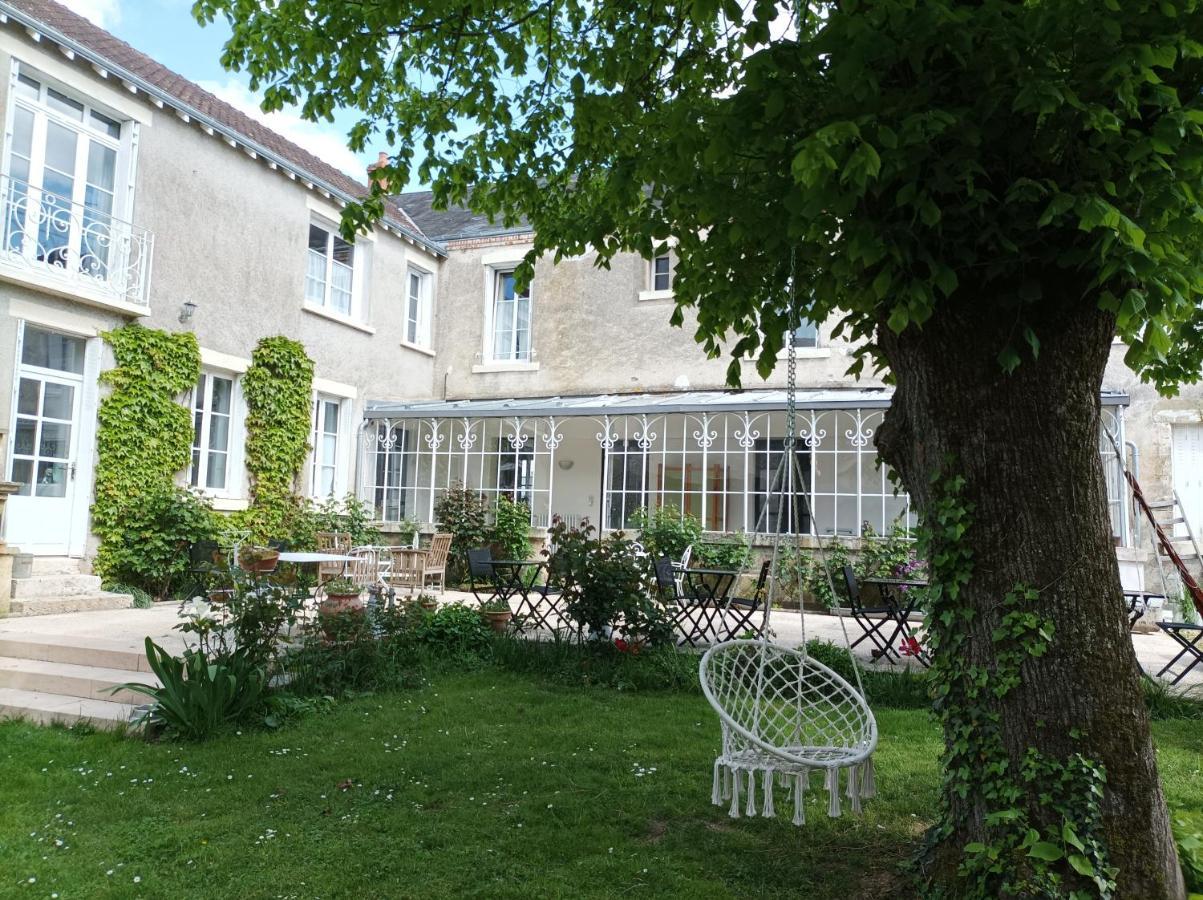 Le Relais Des Roses- Chambres D'Hotes Vatan 外观 照片