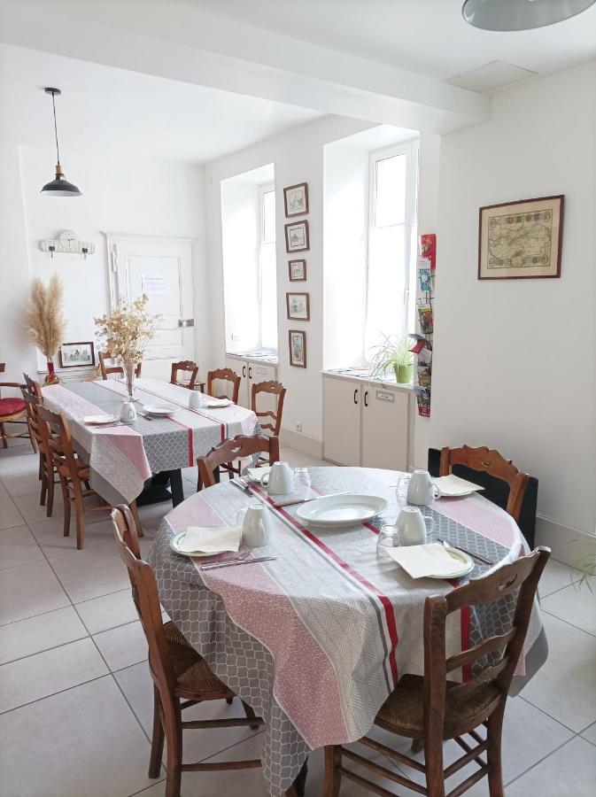 Le Relais Des Roses- Chambres D'Hotes Vatan 外观 照片