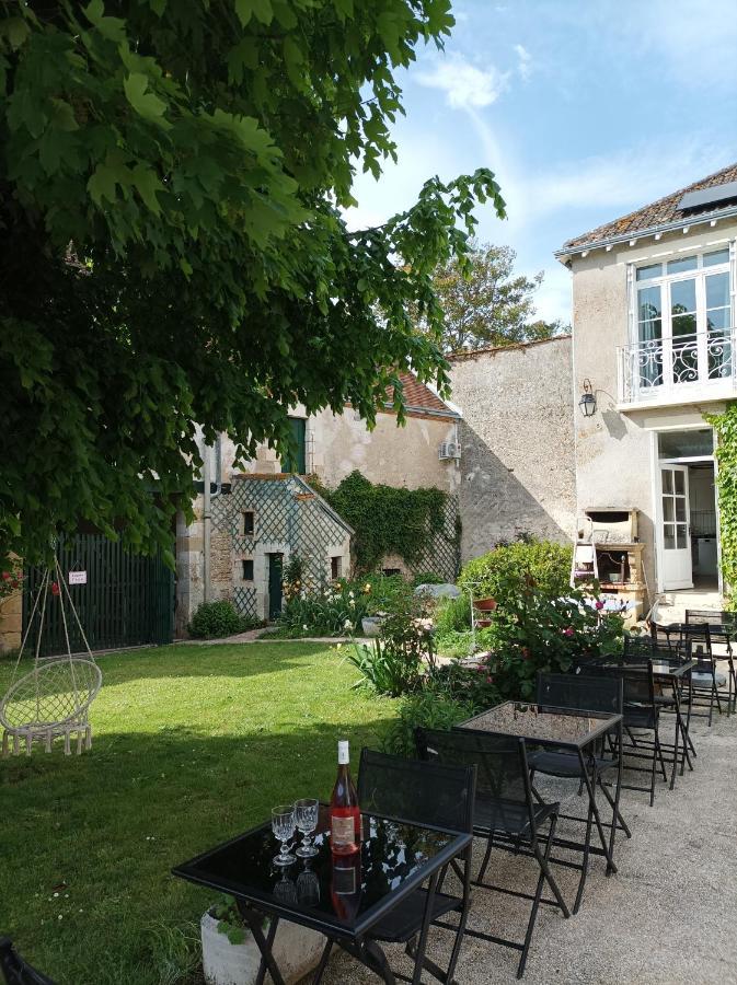Le Relais Des Roses- Chambres D'Hotes Vatan 外观 照片