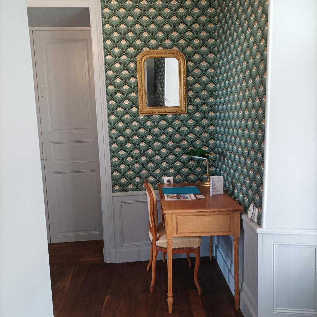 Le Relais Des Roses- Chambres D'Hotes Vatan 外观 照片